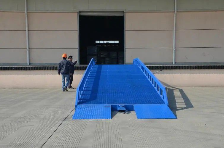 榆次移动式液压登车桥